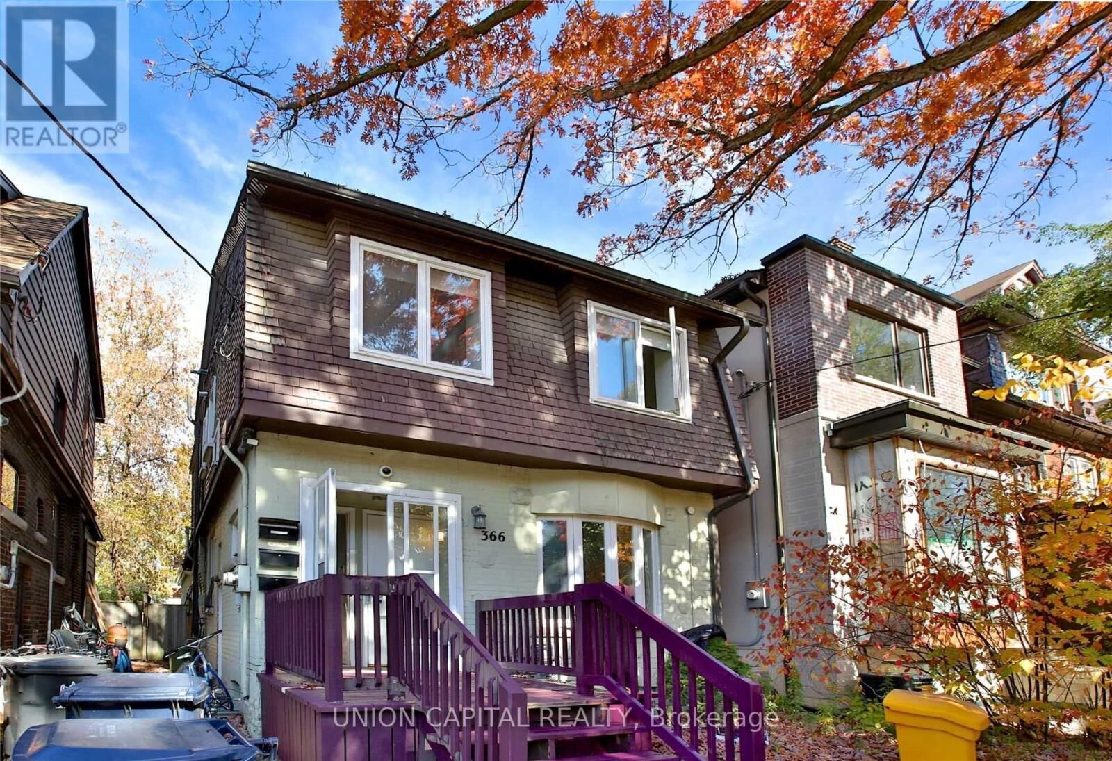 Property Photo: 366 Balliol Street Upper ON M4S 1E2