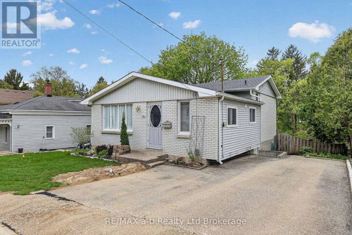 Property Photo:  191 John Street  ON N5C 3G1 