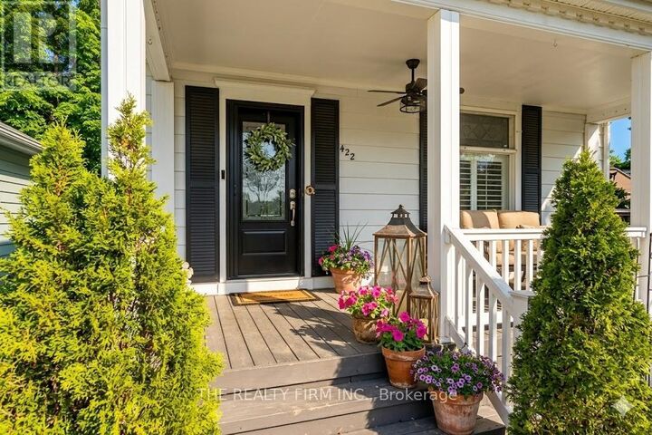 Property Photo:  422 Greenfield Street  ON N0N 1R0 