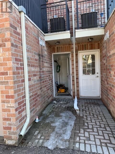 Property Photo:  202B Finch Avenue East  ON M2N 4R9 