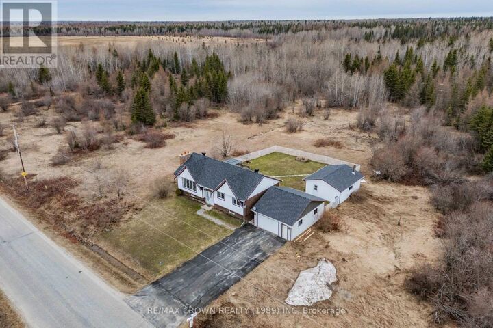 Property Photo: 296 Brunetville Road ON P5N 2X7