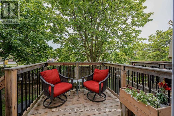 Property Photo: 750 Osgoode Drive 25 ON N6E 2G2