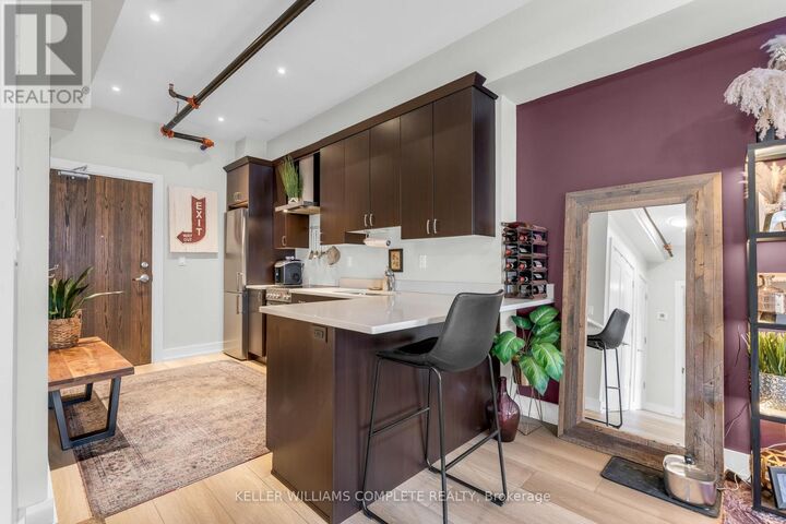 Property Photo:  35 King William Street 206  ON L8R 1A1 