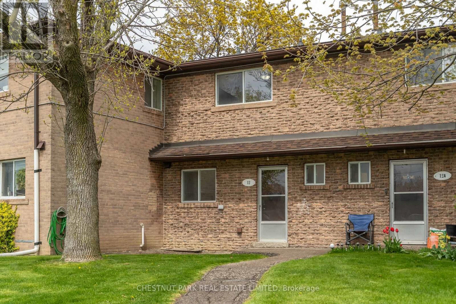 Property Photo: 44 Romfield Drive 12 ON M3J 1K3