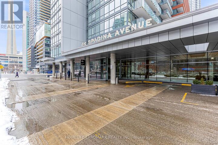 Property Photo: 4K Spadina Avenue #811 ON M5V 3Y9