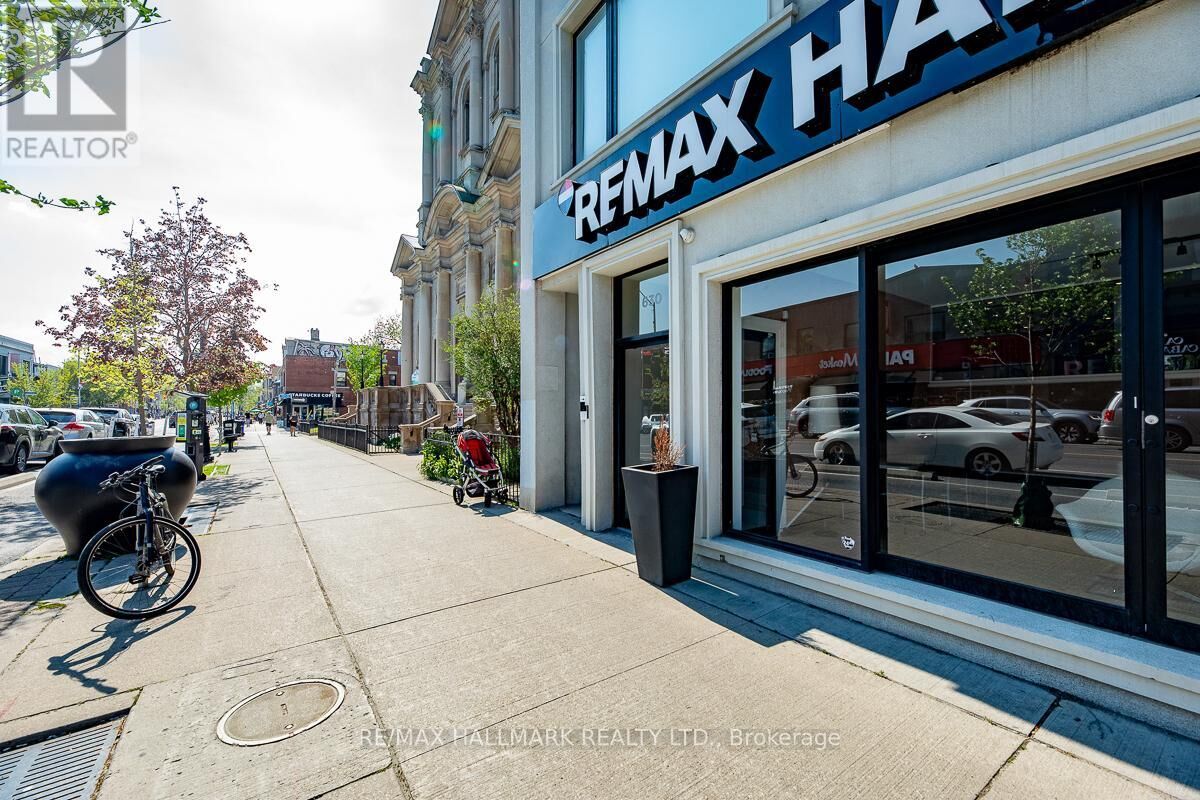 Property Photo:  628 Danforth Avenue 303  ON M4K 1R3 