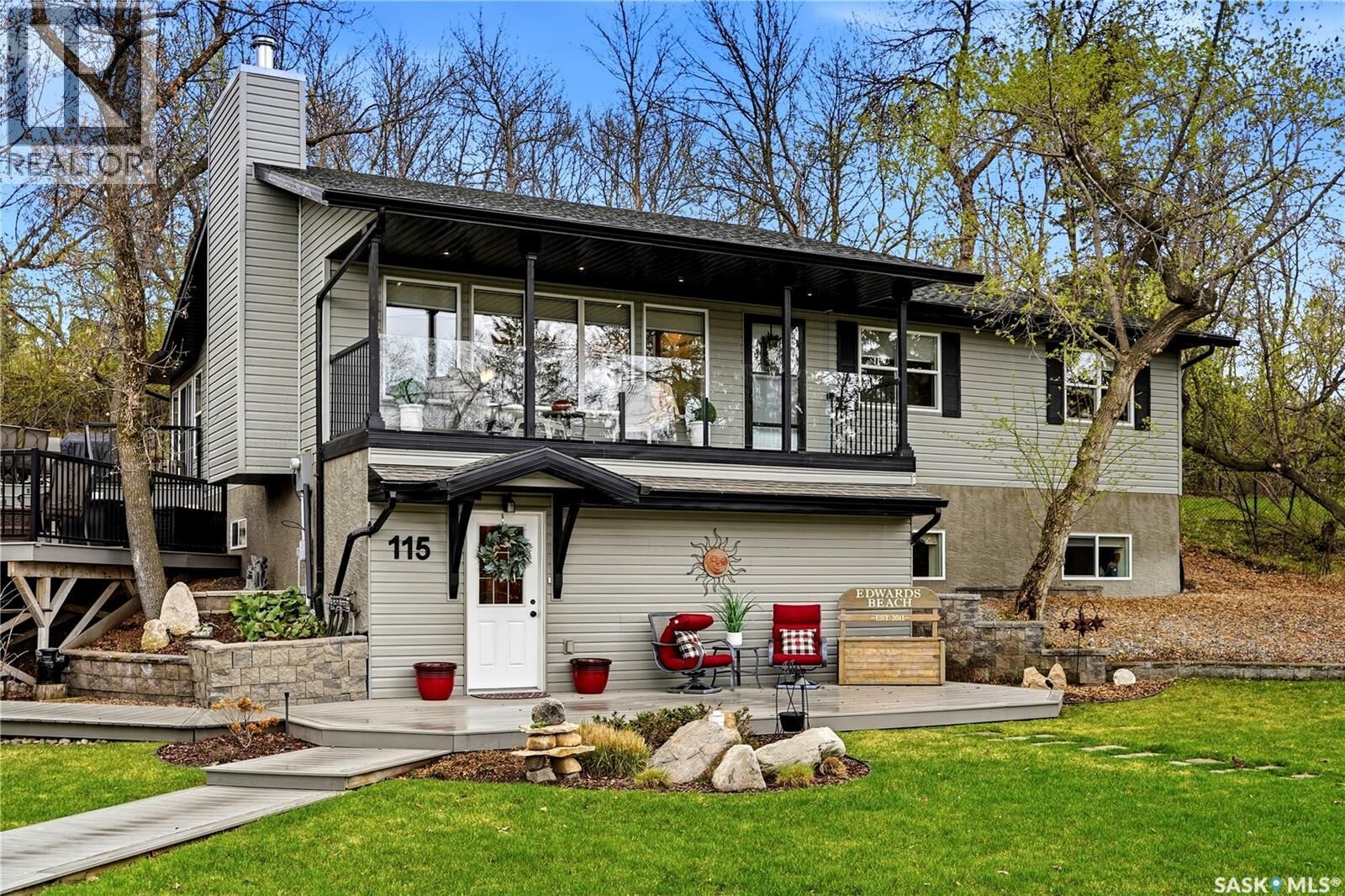 Property Photo: 115 Cedar Crescent SK S0G 4C0