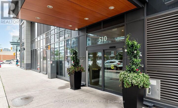 Property Photo:  510 Curran Place East 1408  ON L5B 0J8 