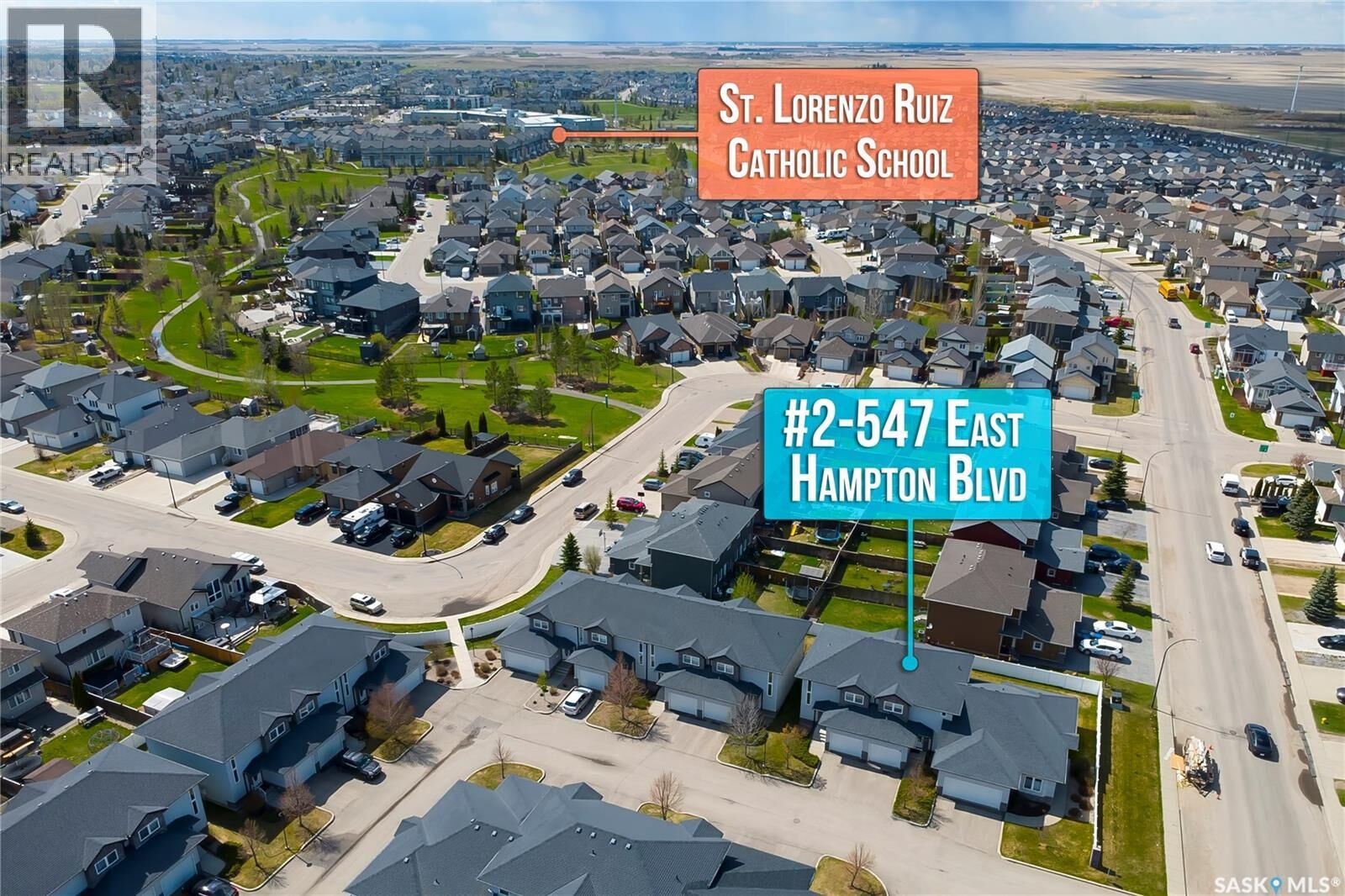 Property Photo:  2 547 East Hampton Boulevard  SK S7R 0B1 