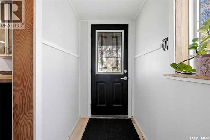Property Photo:  2803 McTavish Street  SK S4S 2C3 