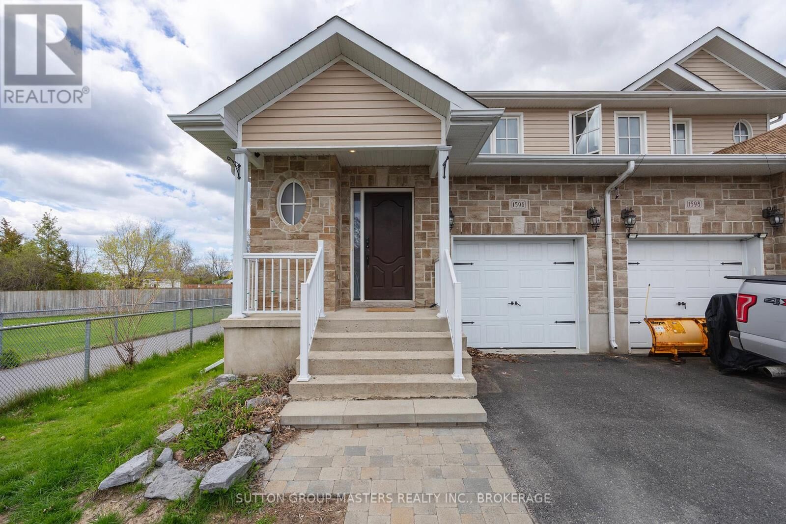 Property Photo: 1596 Crimson Crescent ON K7P 0J3