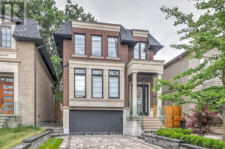 Property Photo:  102 Parklea Drive  ON M4G 2J8 