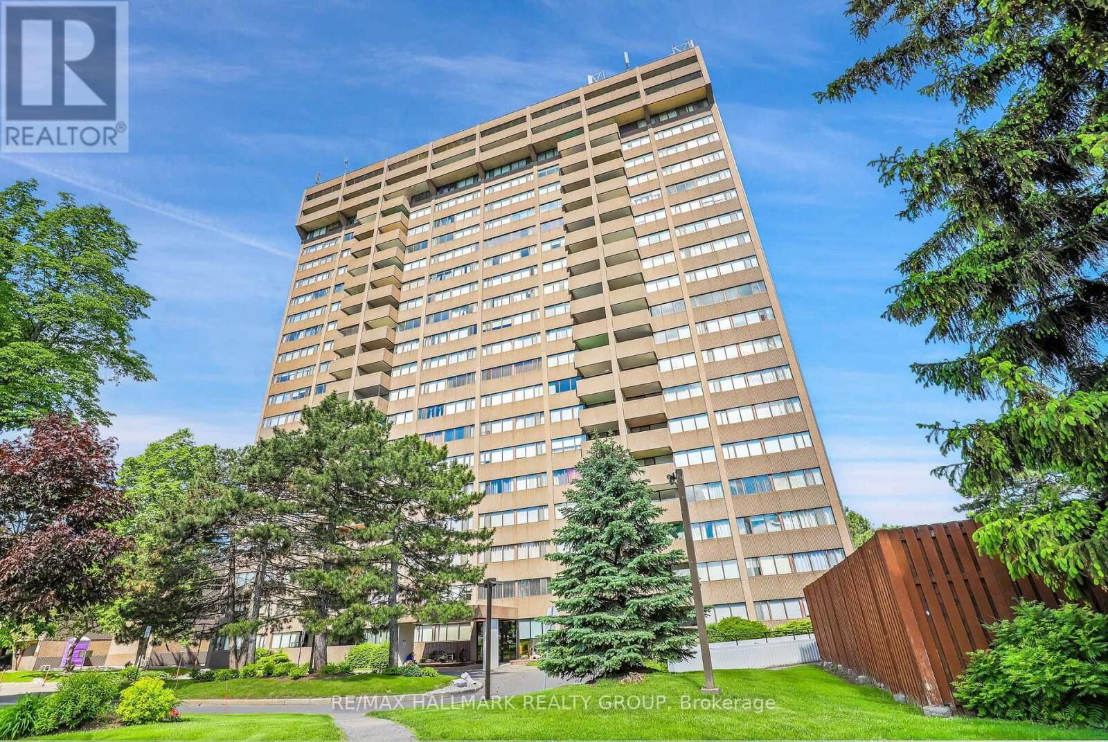 Property Photo:  1285 Cahill Drive 1604  ON K1V 9A7 