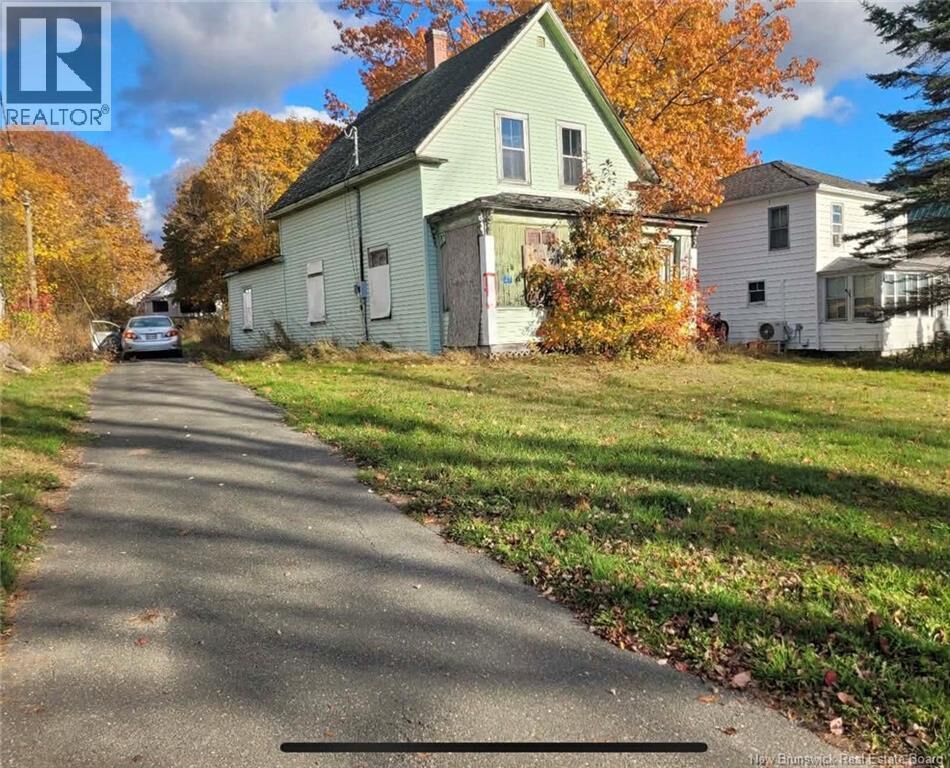Property Photo:  47 Highland Avenue  NB E6J 1H7 