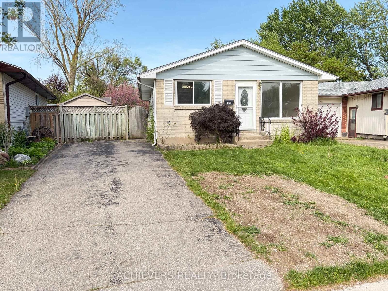Property Photo: 176 Culver Crescent ON N5V 3G7