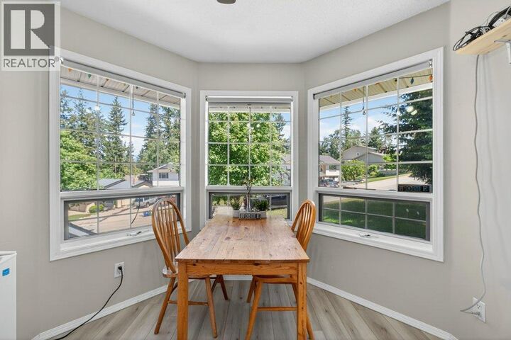 Property Photo:  1641 17 Street Southeast  BC V1E 2M6 
