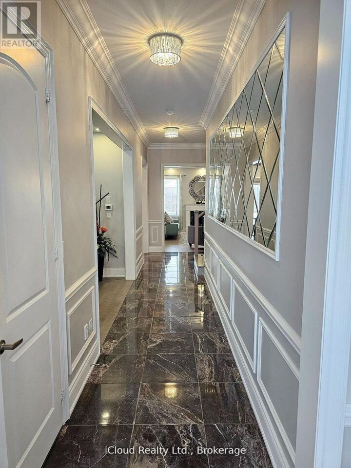 Property Photo:  227 Humphrey Street  ON L8B 1X4 