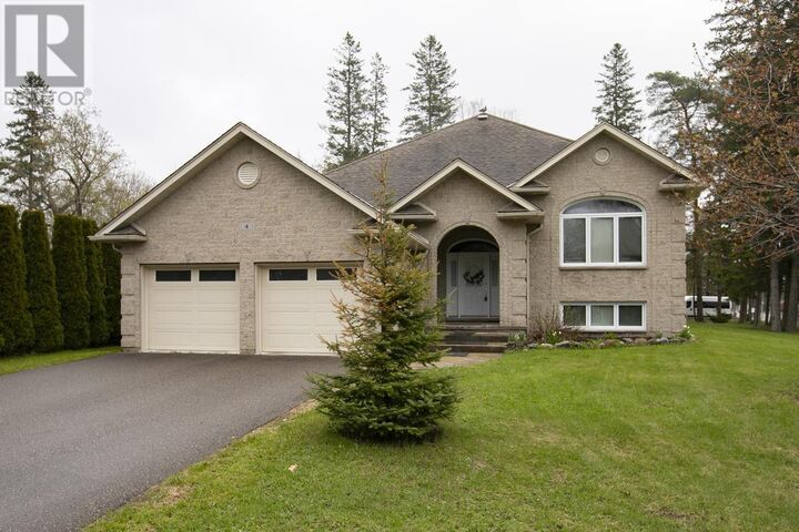 Property Photo:  4 Parkdale Dr  ON P6A 5P8 