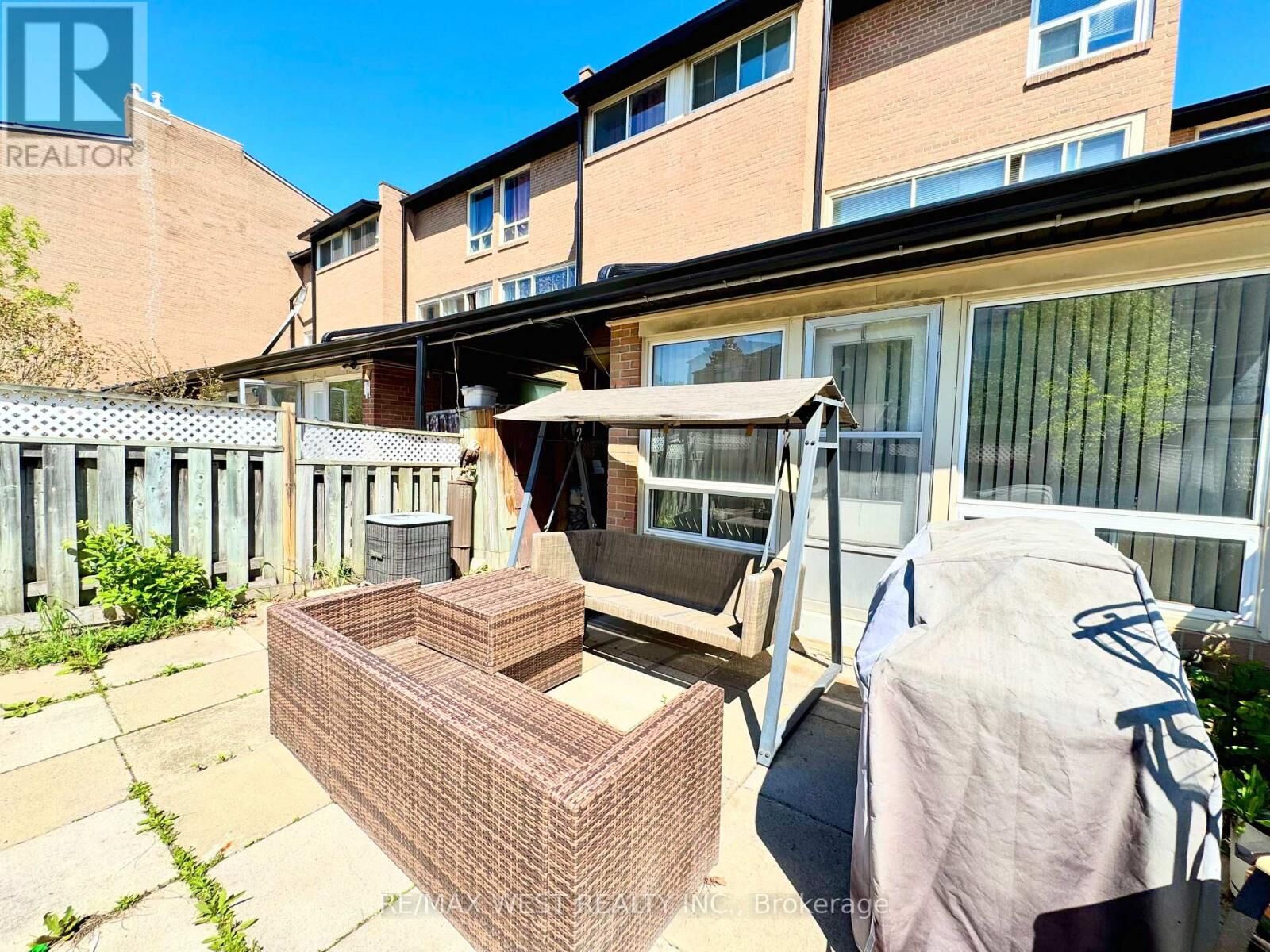 Property Photo:  260 John Garland Boulevard 234  ON M9V 1N8 