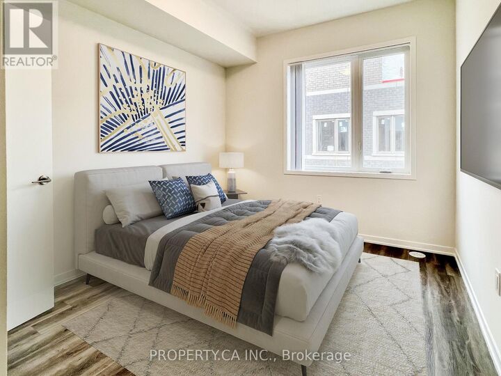 Property Photo:  31 Almond Blossom Mews 146  ON L4K 0N7 