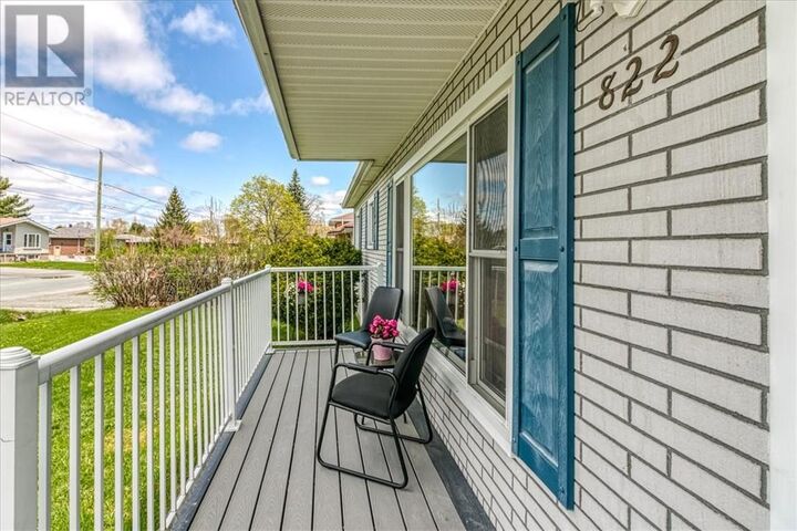 Property Photo:  822 Afton Avenue  ON P3A 3R9 