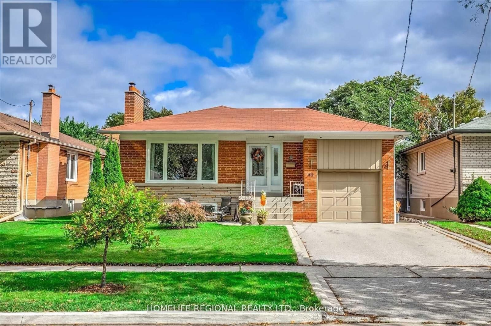 Property Photo:  46 Tewsley Place  ON M9P 1N7 
