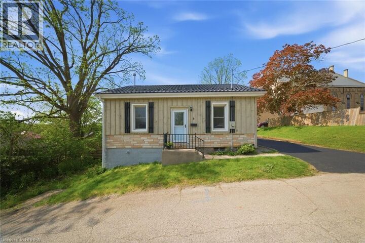 Property Photo: 9 Keeton Lane ON N3L 1M8