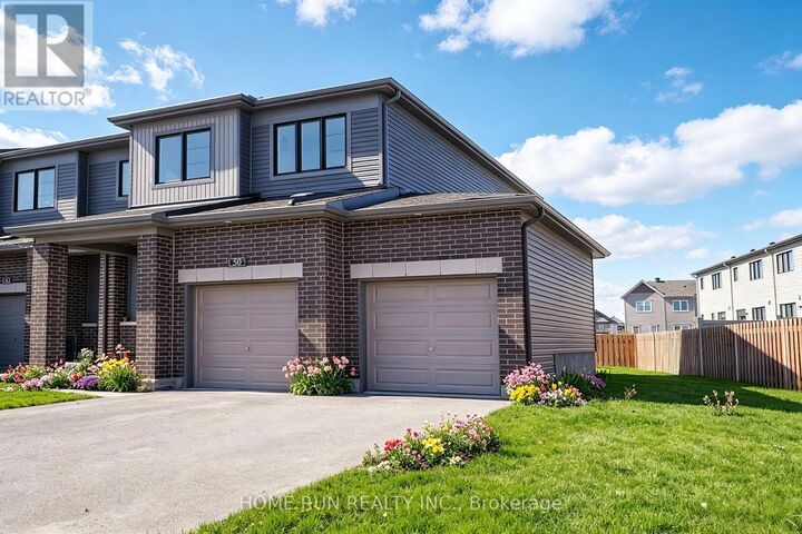 Property Photo:  50 Natare Place  ON K2T 0P3 
