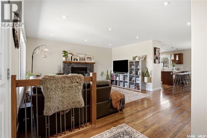 Property Photo:  1003 Dewdney Street  SK S0G 2K0 