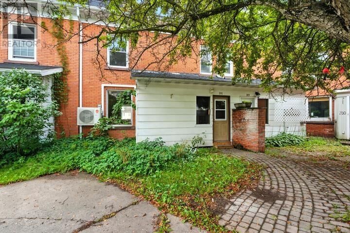 Property Photo: 191 Pim St ON P6A 3H1