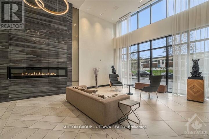 Property Photo: 255 Bay Street South 14 ON K1R 0C5