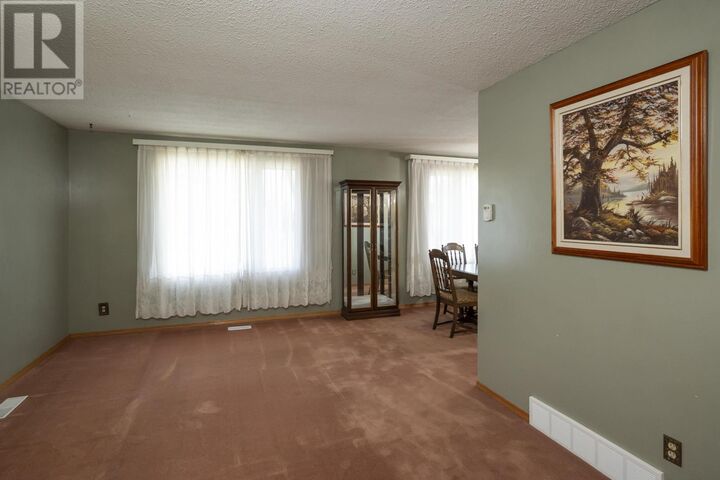 Property Photo: 287 County Blvd ON P7A 7M9