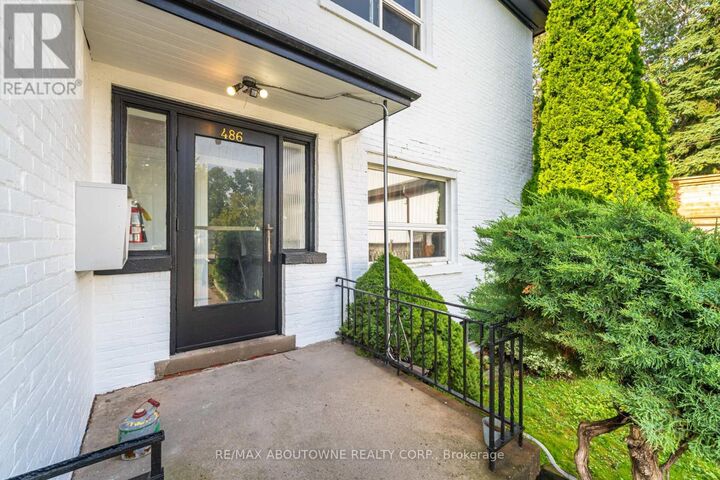 Property Photo:  486 Holtby Avenue 3  ON L7R 2R3 