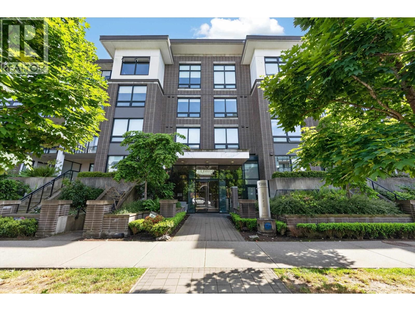 Property Photo: 9388 Odlin Road 227 BC V6X 0L5