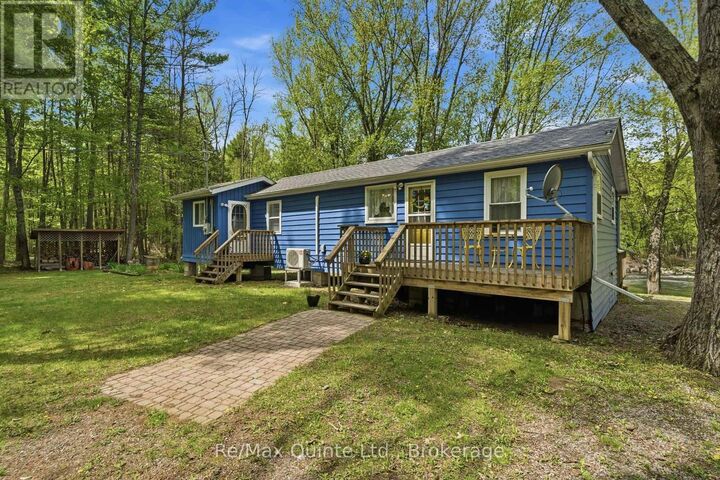 Property Photo:  122 Cottage Lane  ON K0K 3J0 