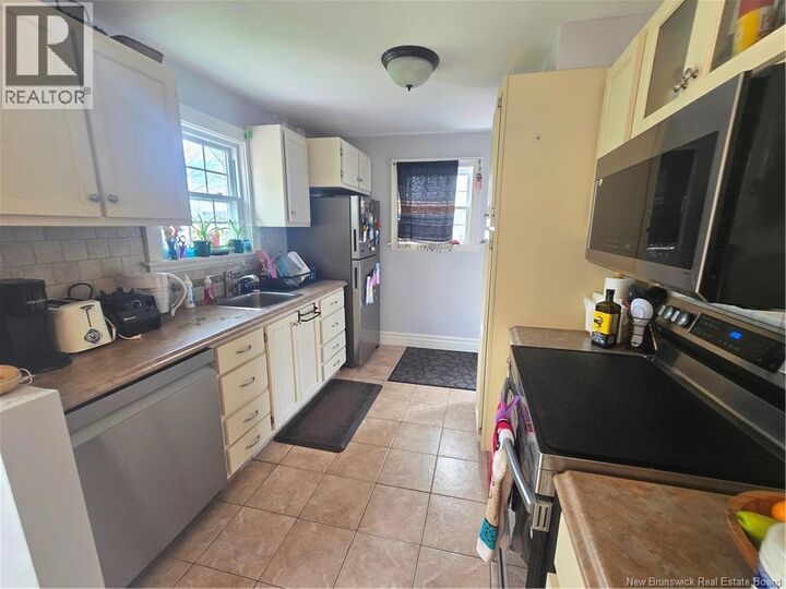 Property Photo: 216 Cleveland NB E1B 1Y1