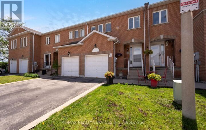 Property Photo:  200 Cresthaven Road 68  ON L7A 1J5 