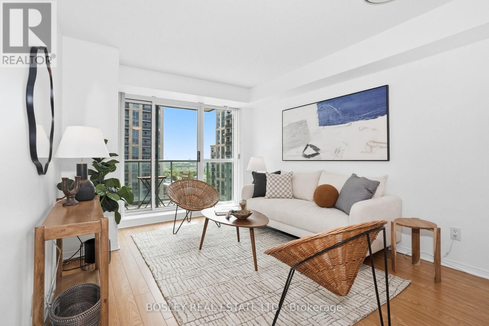 Property Photo: 7 Michael Power Place Lph06 ON M9A 0A4