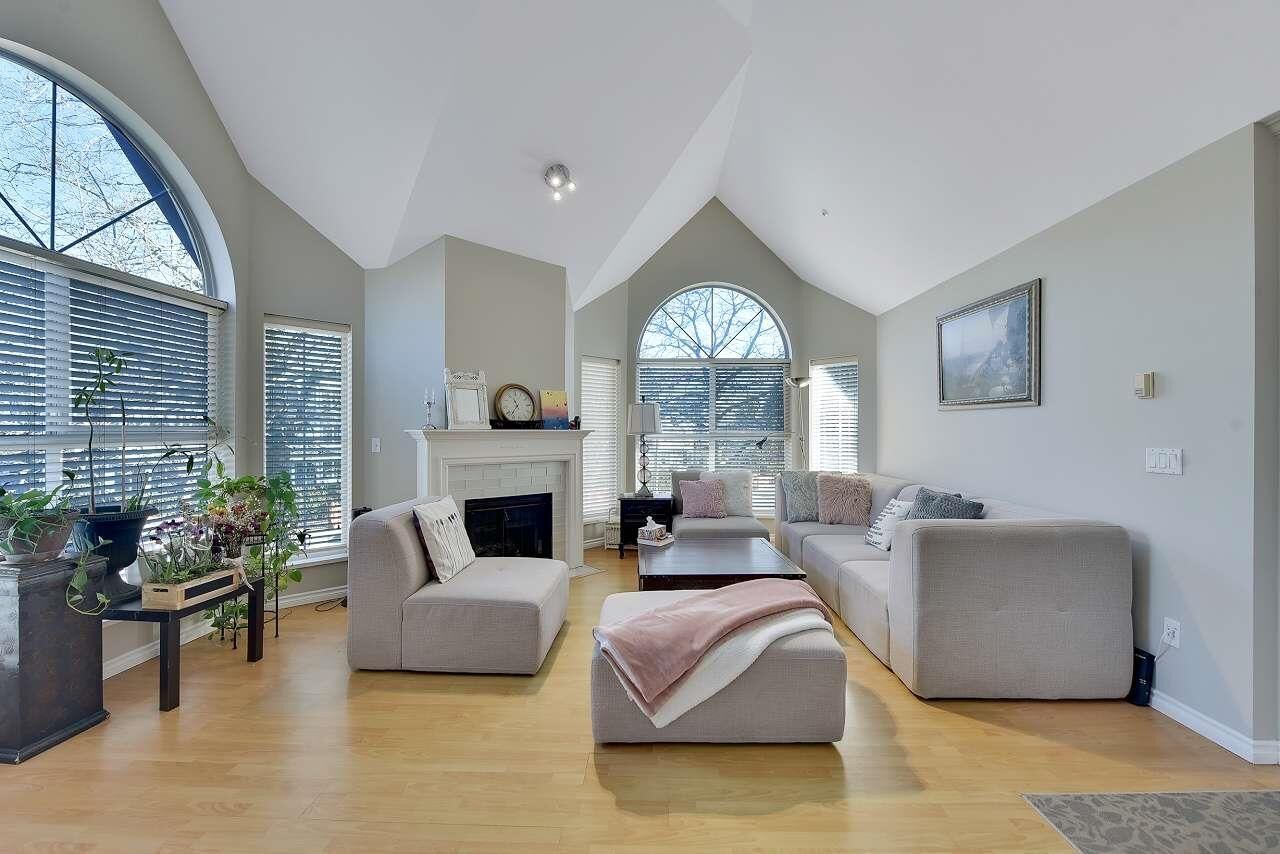 Property Photo: 7435 121A Street 217 BC V3W 0W8