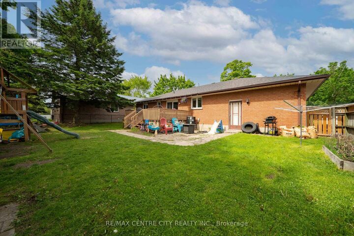 Property Photo:  135 Caverly Road  ON N5H 3C4 