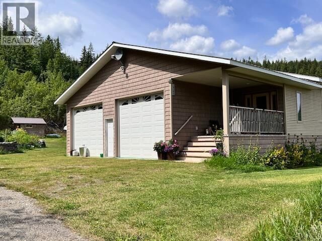 Property Photo: 18260 Cinema Road BC V0K 1S1
