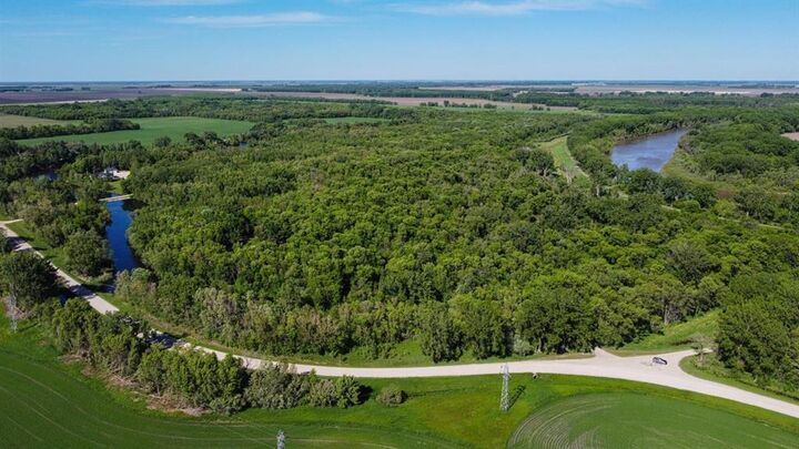 Property Photo:  67001 28W Road  MB R1N 3B9 