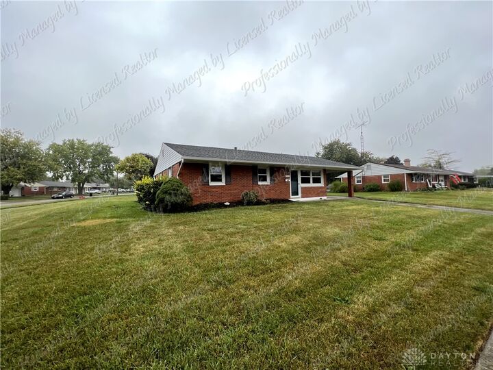 Property Photo:  635 Cyril Court  OH 45377 
