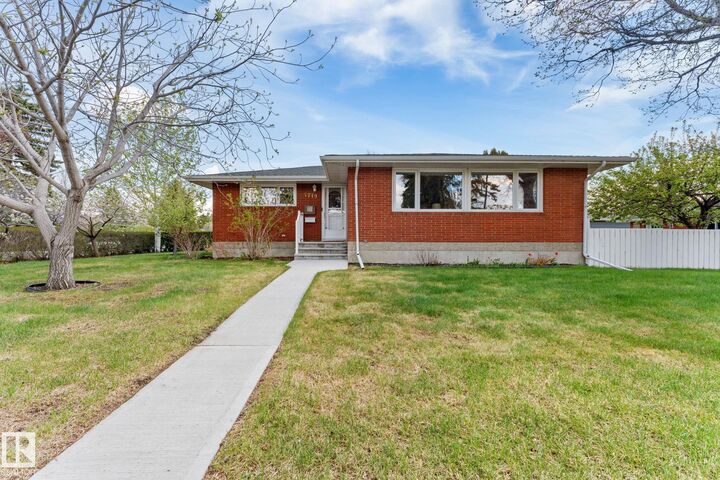 Property Photo:  4719 117A Street NW  AB T6H 0E9 