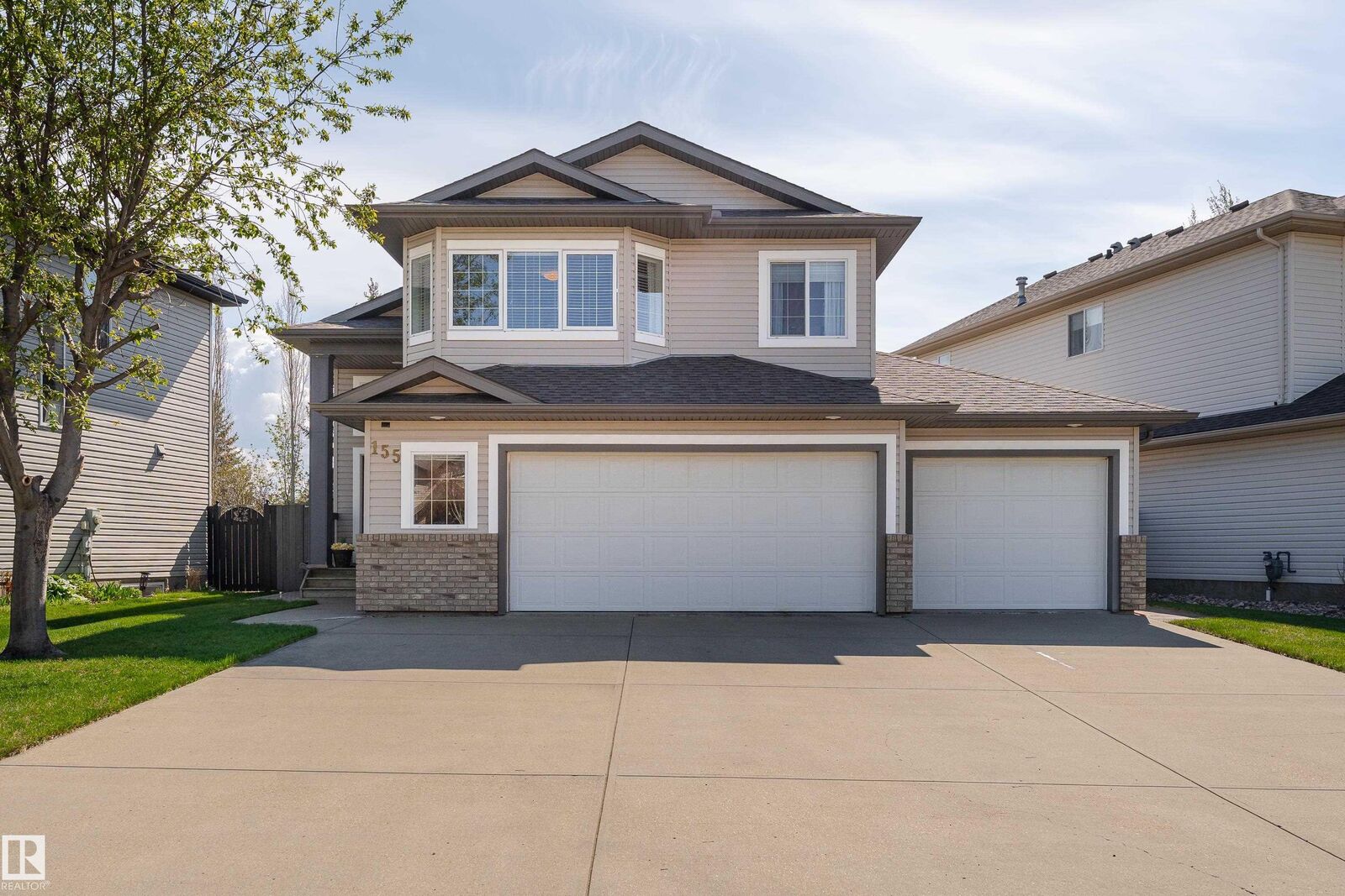 Property Photo:  155 Foxhaven Crescent  AB T8A 6E2 