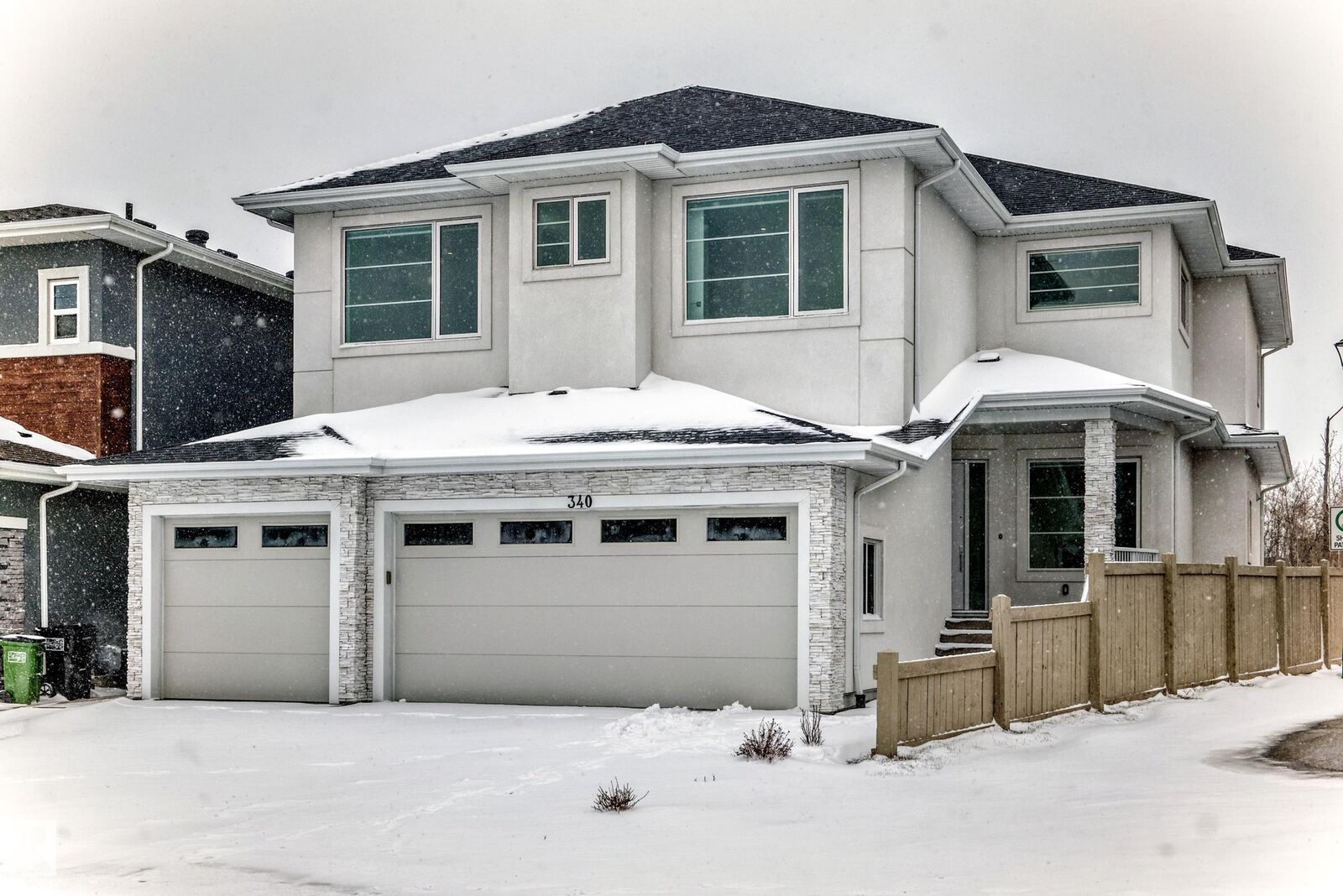 Property Photo: 340 33 Ave NW AB T6T 2S9