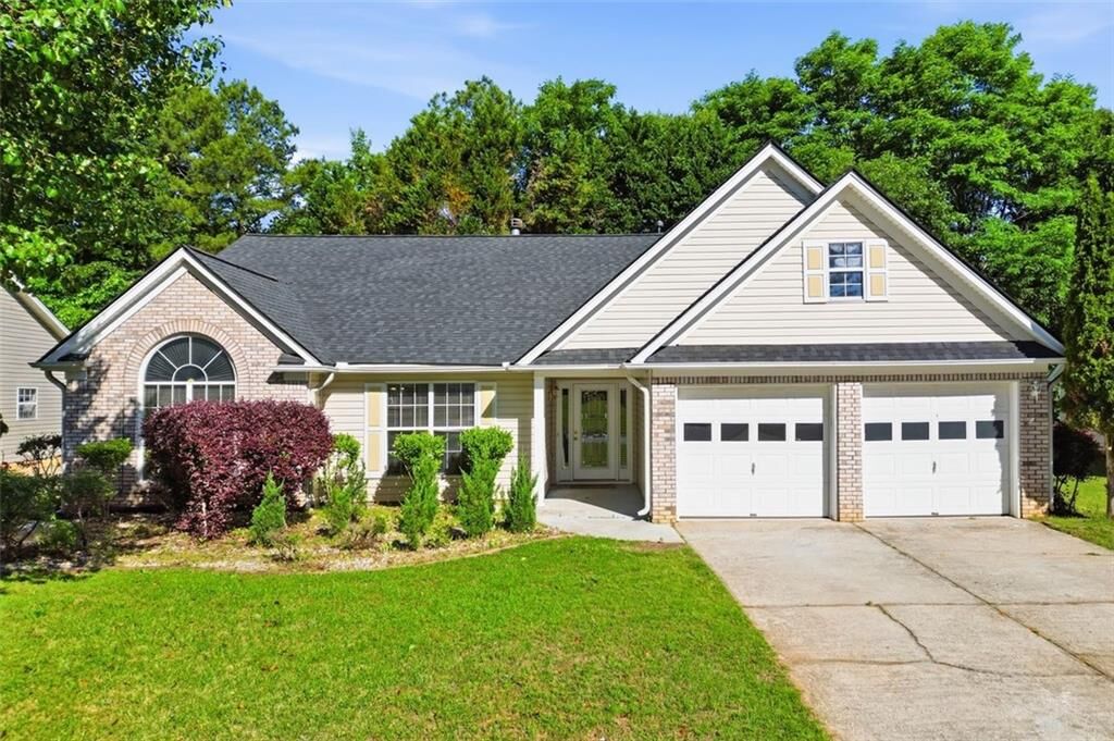 Property Photo: 540 Sterling Hill Drive GA 30046