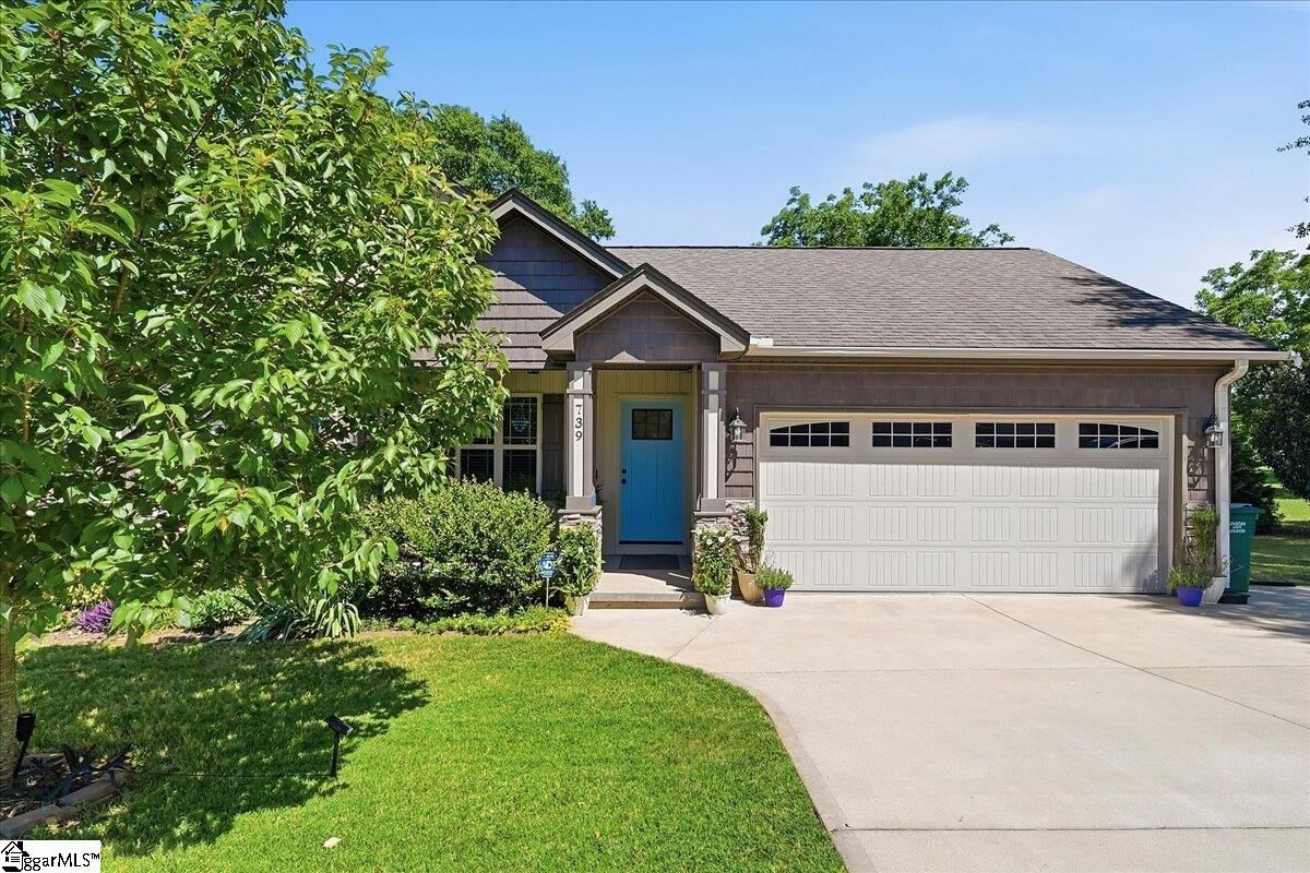 Property Photo:  739 Kingswood Valley Drive  SC 29369 