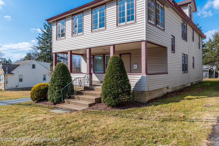 Property Photo: 517 Highland Avenue PA 18411
