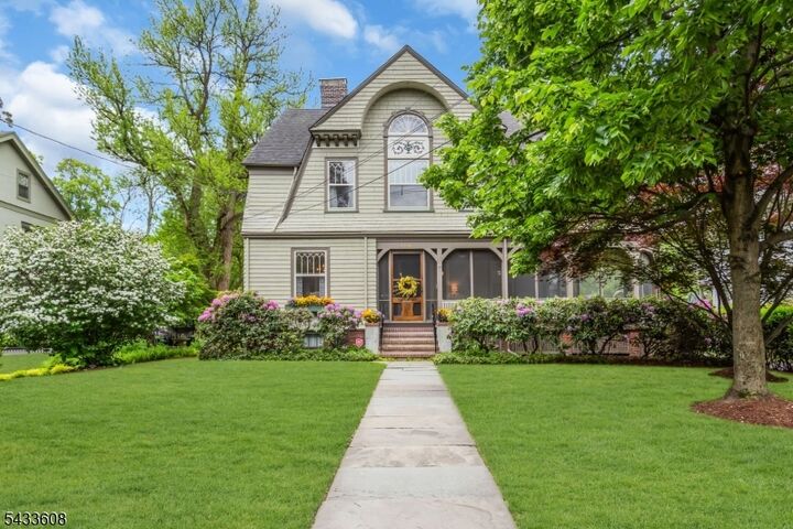 Property Photo:  1406 Watchung Ave  NJ 07060 